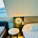 לינה וארוחת בוקר Home Inn Hotel 3*