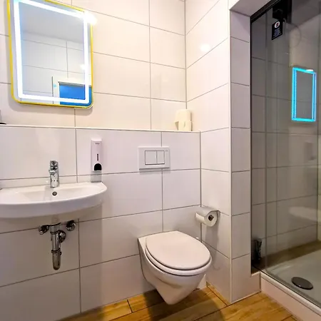 Home Inn Hotel Panzió 4*