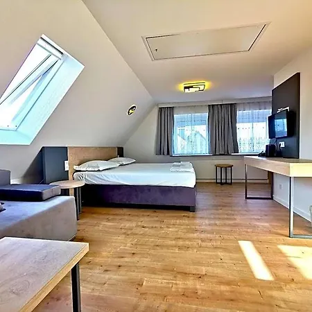 Home Inn Hotel