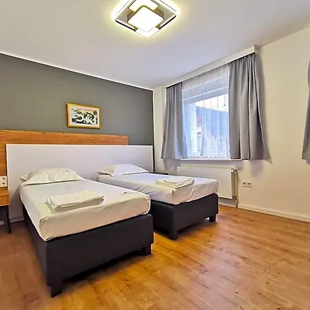 Home Inn Hotel Panzió Dormagen