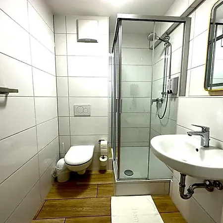 Home Inn Hotel Panzió 4*