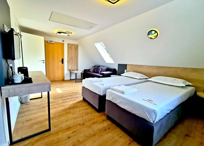 Bed & Breakfast Home Inn Hotel 3*