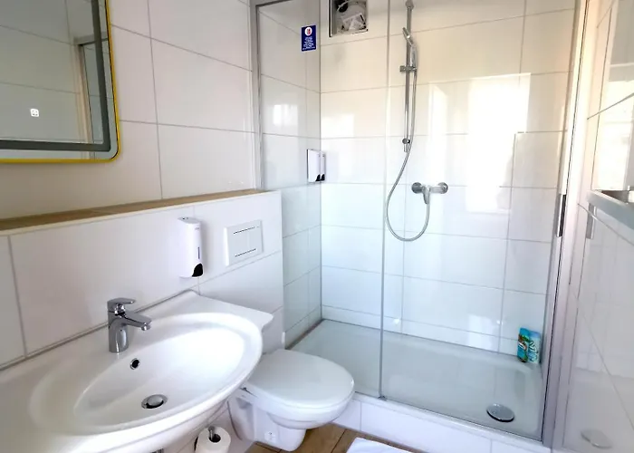 Home Inn Hotel Bed & Breakfast 3*