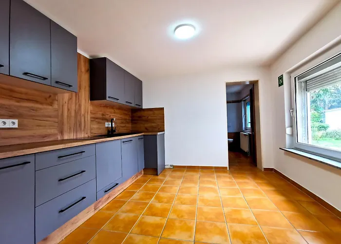 Home Inn Hotel Bed & Breakfast 3*